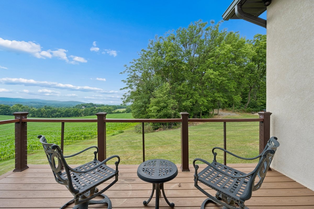 Wine and cheese with panoramic mountain views — Easterday Estate vineyard potential